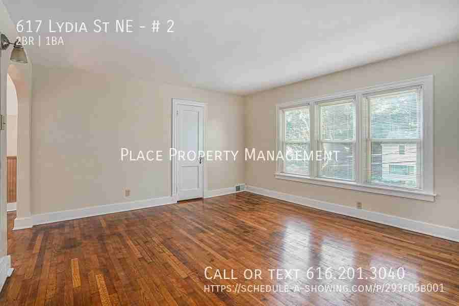 617 Lydia St Ne #2 - Photo 6 of 17