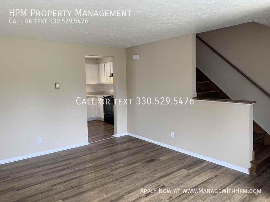 2961 Thackeray Ave Nw - Photo 4 of 16