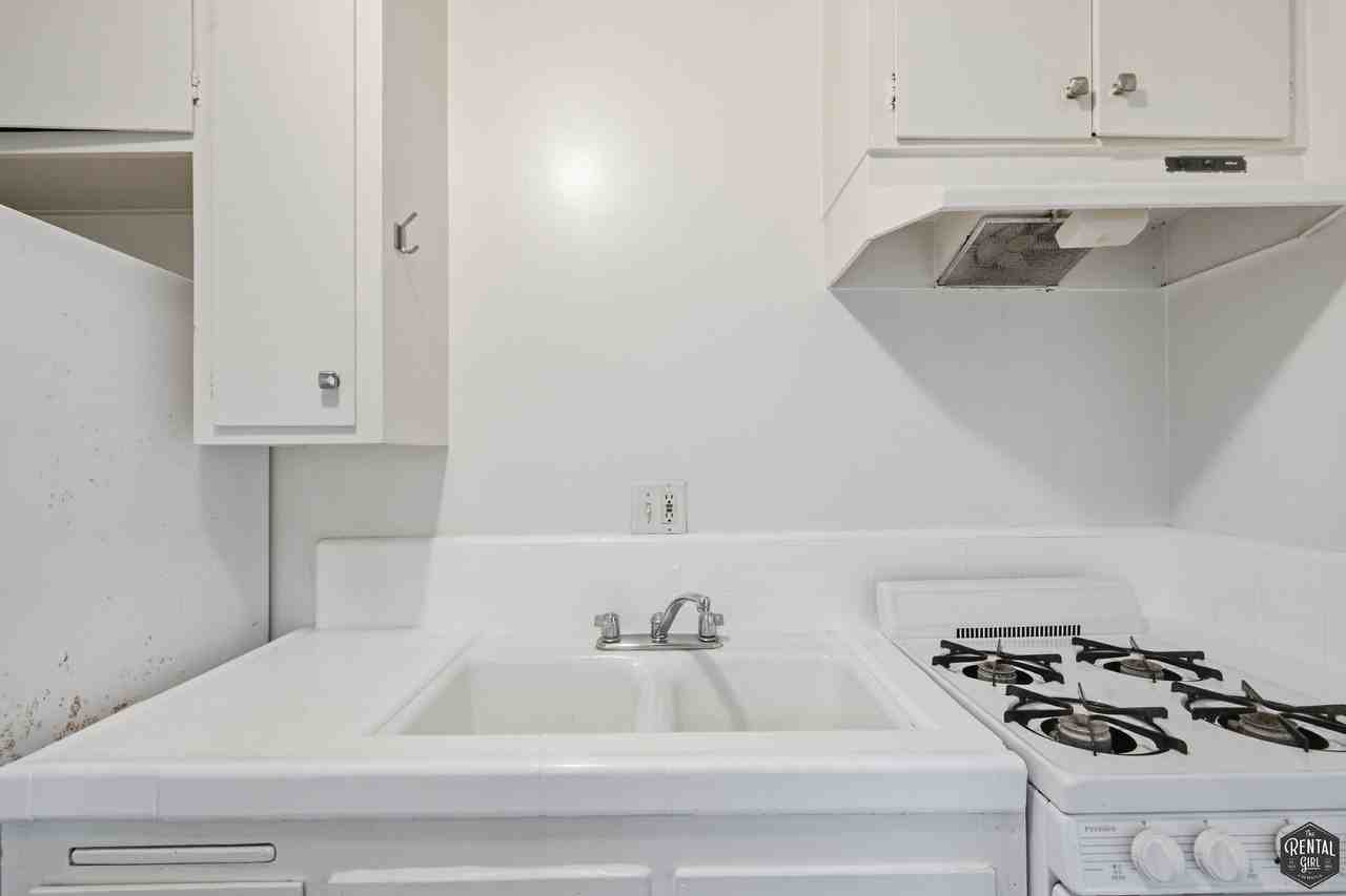 3743 Mclaughlin Ave #12 - Photo 7 of 17