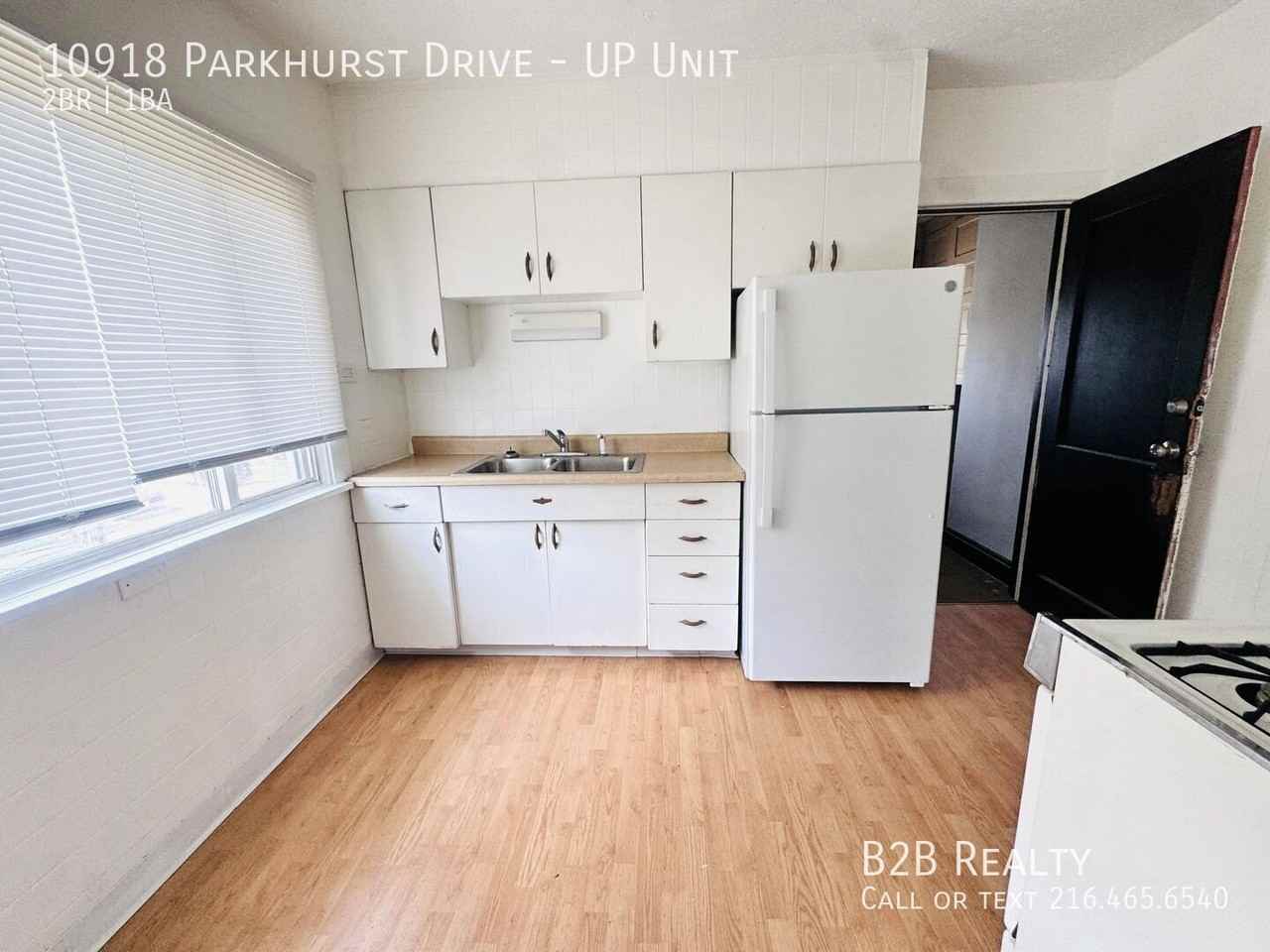 10918 Parkhurst Dr - Photo 4 of 31