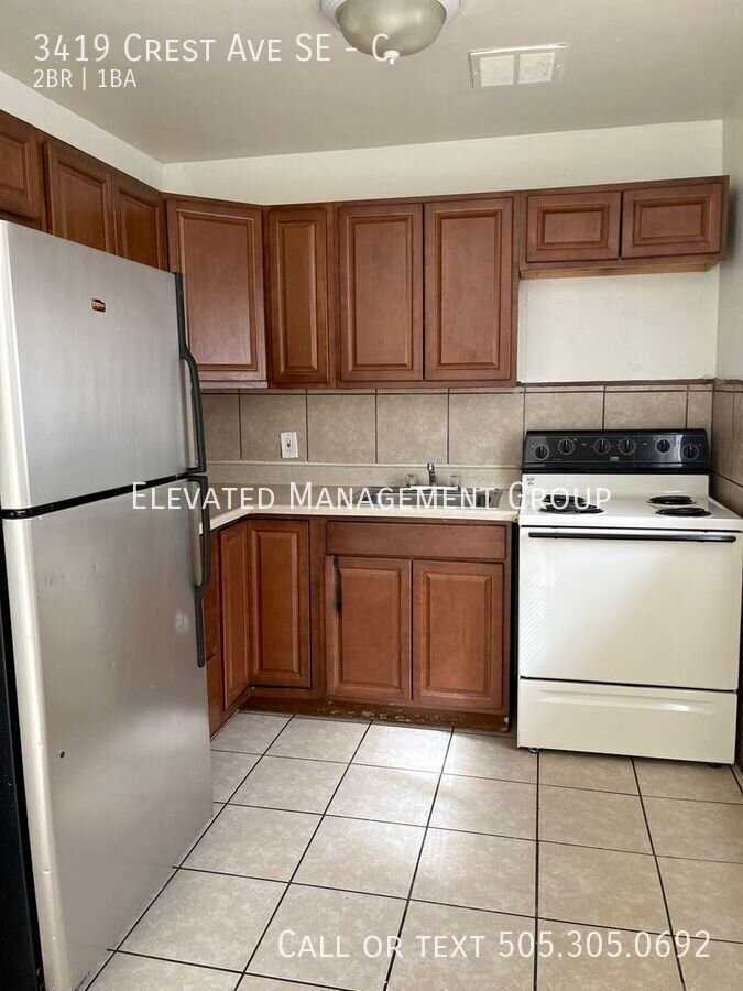 3419 Crest Ave Se #C - Photo 2 of 7