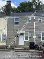 featured image of 33 Lardner Ct