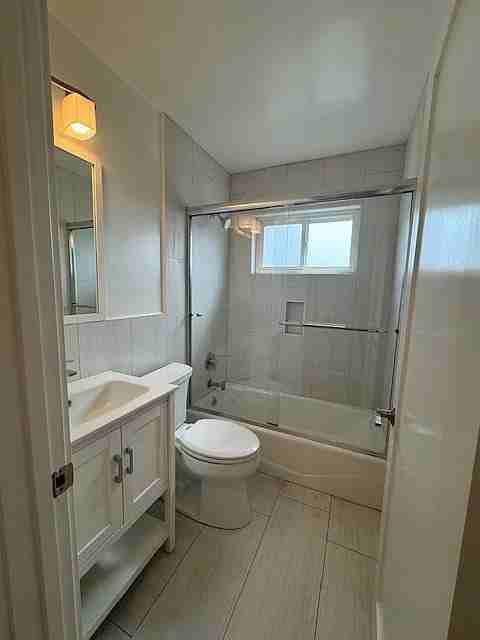 490 E Hedding St #3 - Photo 6 of 10