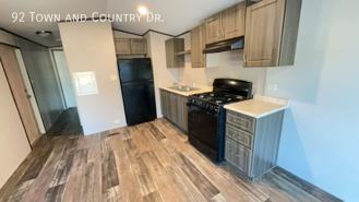 92 Town And Country Dr - Photo 1 of 1