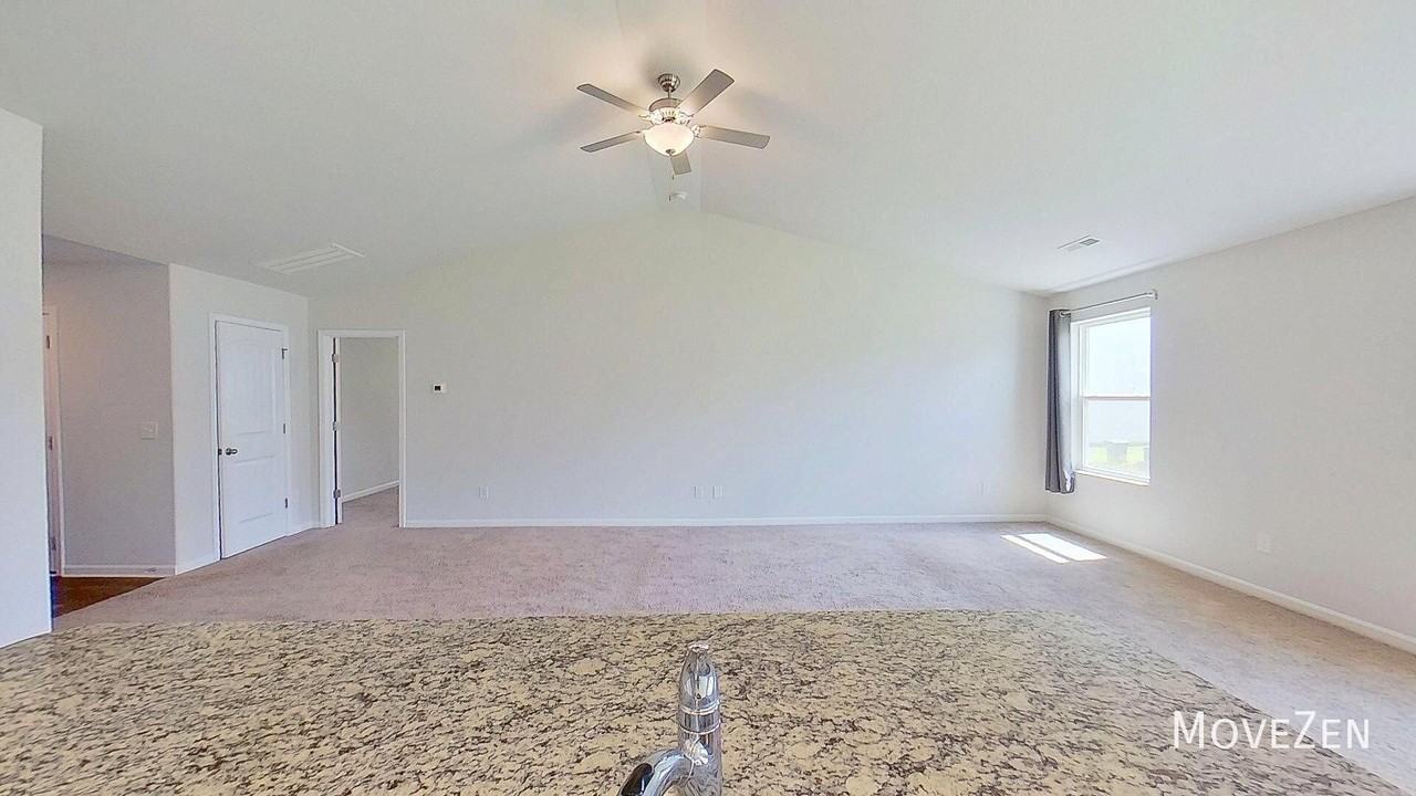 4612 Hazelburn Dr - Photo 7 of 42