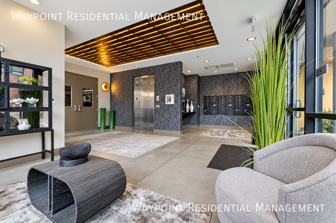 880 W River St #207 - Photo 4 of 47