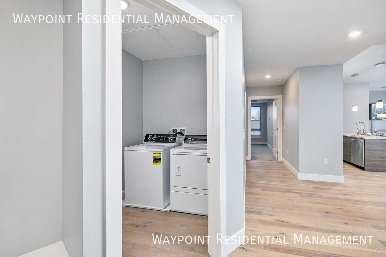 880 W River St #207 - Photo 6 of 47