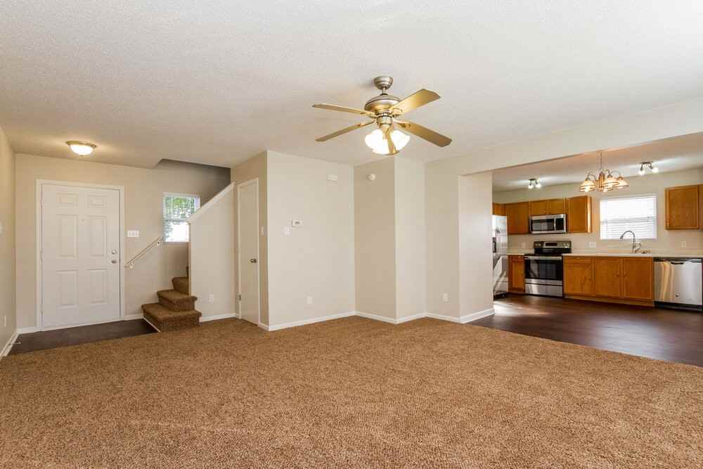 708 Wheatgrass Dr - Photo 3 of 15