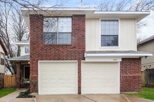 featured image of 802 Wyndham Pl