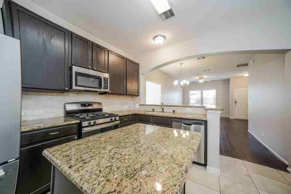 4043 Mossy Place Ln - Photo 7 of 16