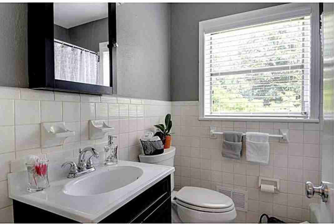 2342 Cortez Way Ne - Photo 3 of 17