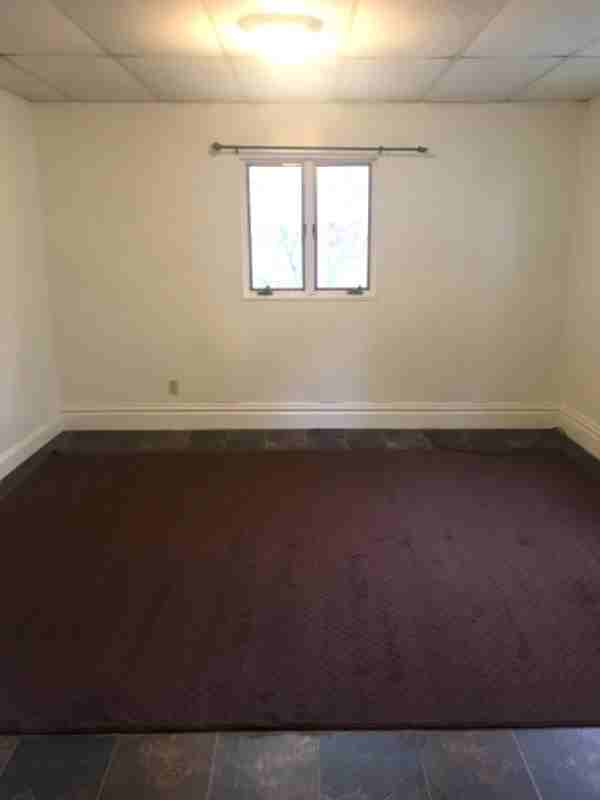 704 N Chestnut St #1 - Photo 3 of 10