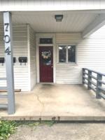 featured image of 704 N Chestnut St #1