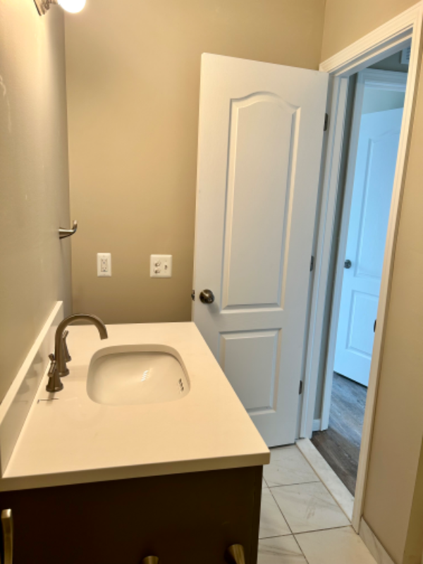 30515 Wmile Rd - Photo 5 of 15
