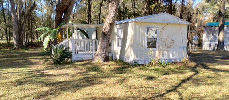 134 Se Laurence Ct - Photo 3 of 11