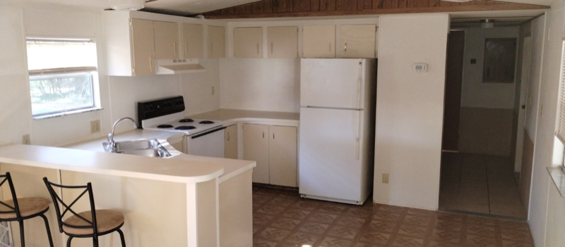 134 Se Laurence Ct - Photo 4 of 11