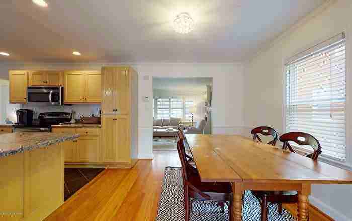 3706 Napanee Rd - Photo 6 of 33