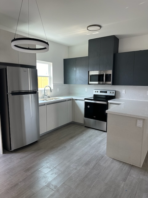 116 W Campeche Ave #3 - Photo 4 of 12