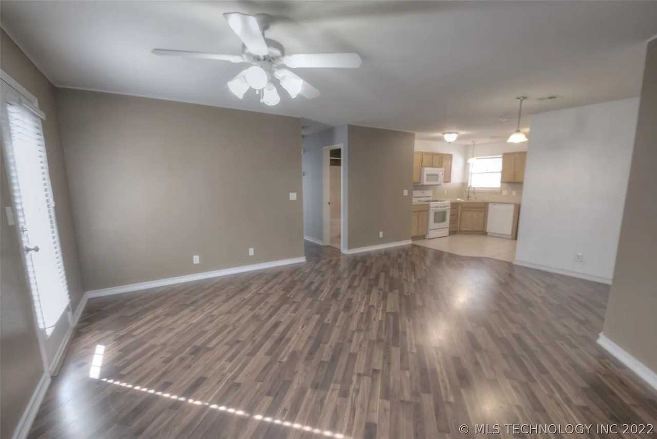 5644 S Xenophon Ave - Photo 2 of 17