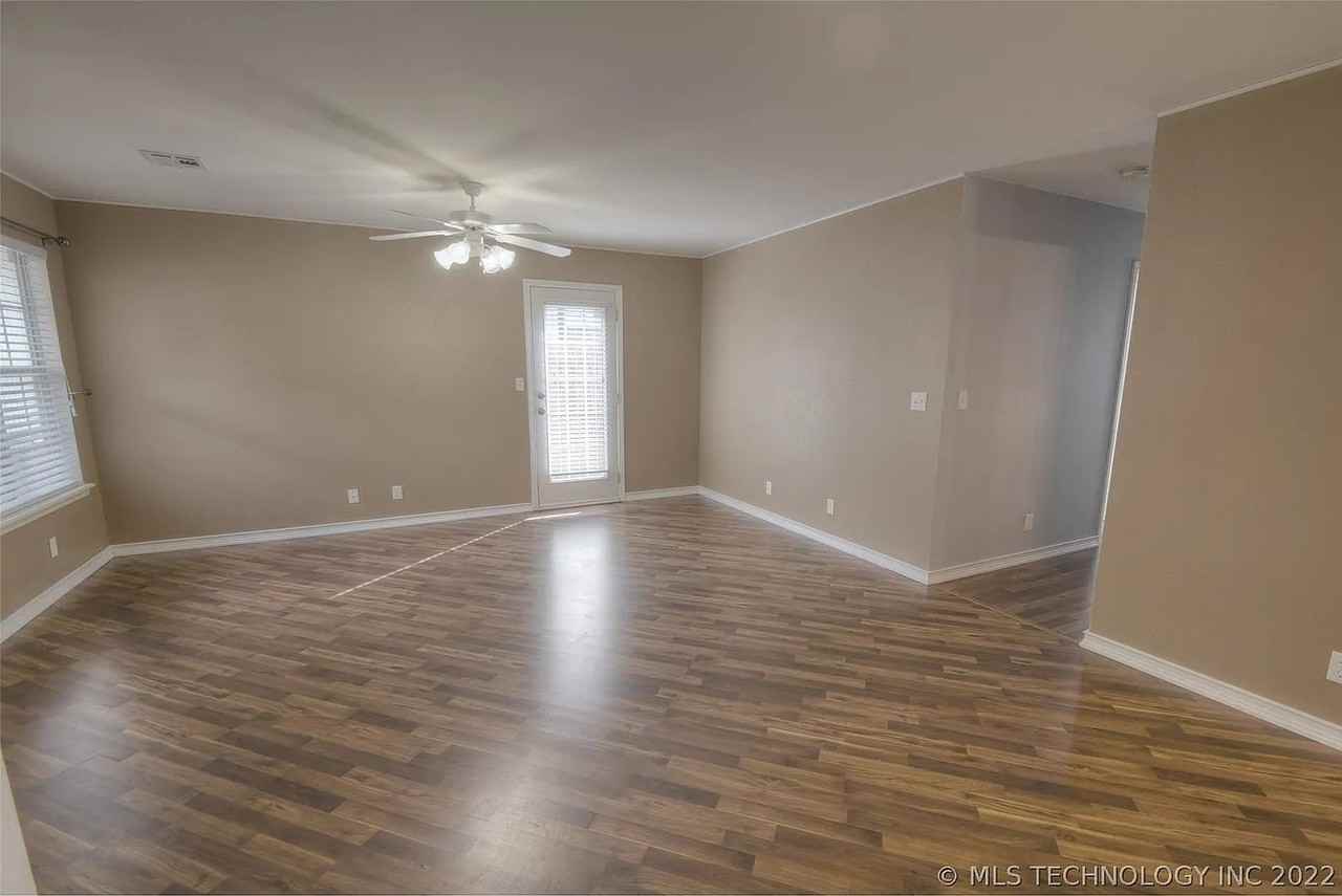 5644 S Xenophon Ave - Photo 5 of 17