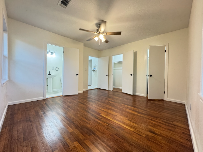 417 Sunset Blvd - Photo 6 of 14
