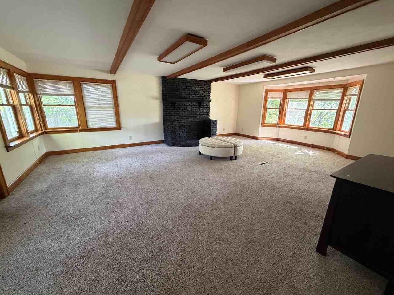 100 Main St - Photo 7 of 10
