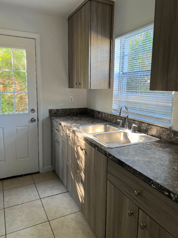 1830 S Palmetto Ave #7 - Photo 5 of 8