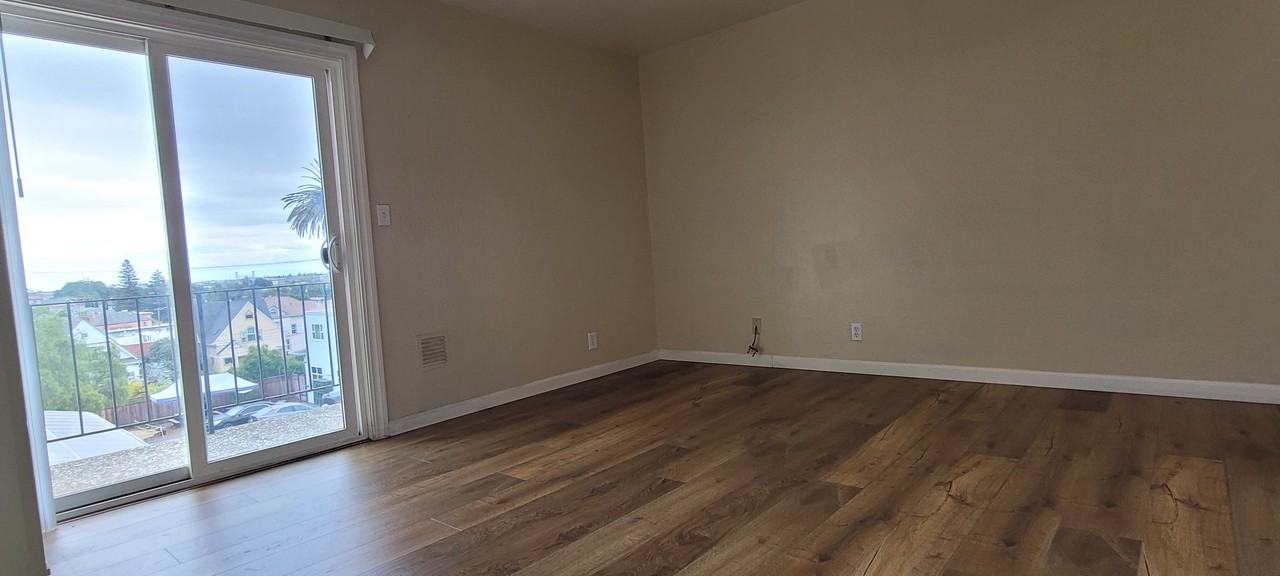 1830 10th Ave #8 - Photo 4 of 24