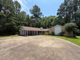 featured image of 224 Bluebird Ln #224
