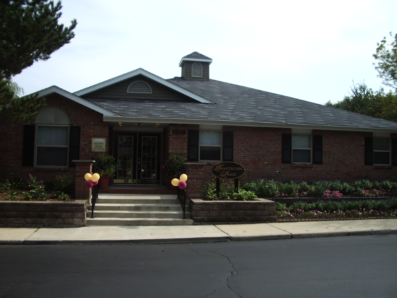 1543 Raymond Dr - Photo 3 of 20