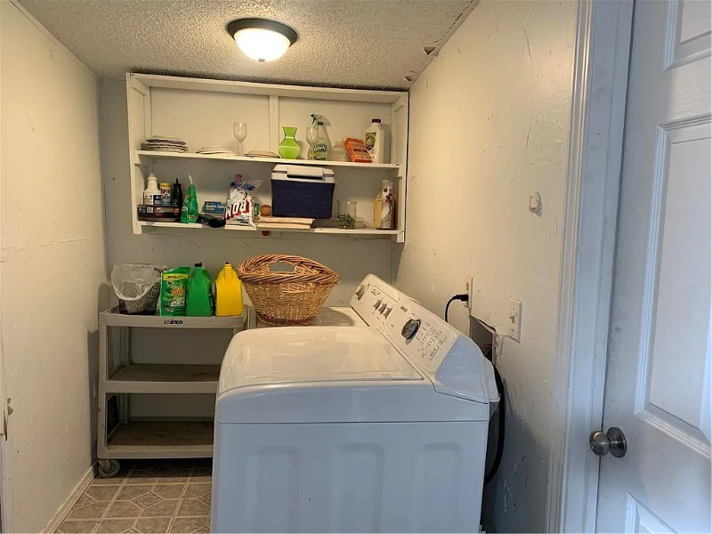 928 N Park Ave - Photo 4 of 6