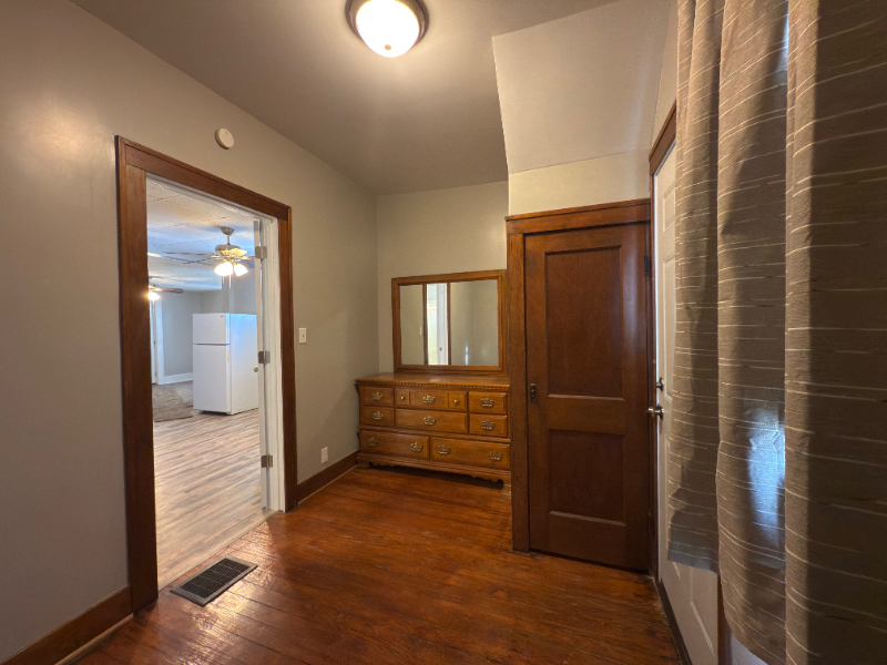 339 W North A #A - Photo 4 of 6