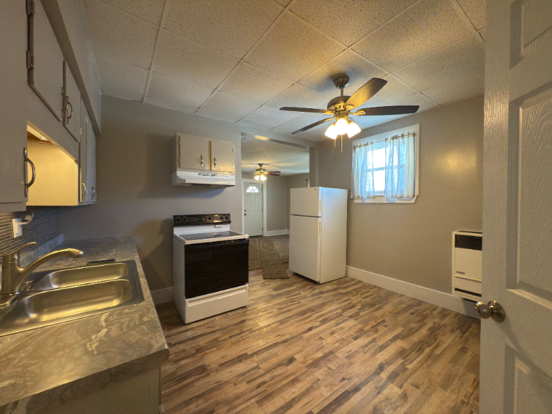 339 W North A #A - Photo 5 of 6