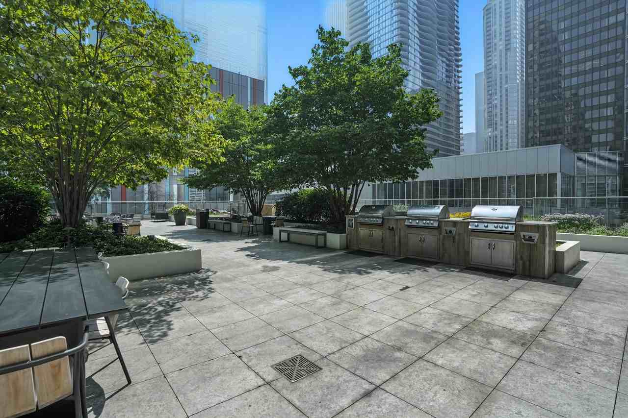 332 E Wacker Dr - Photo 6 of 13