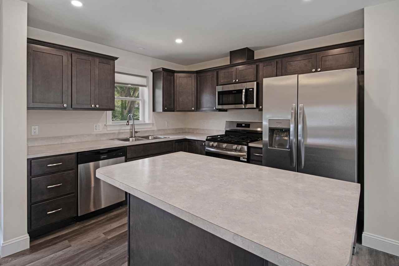 23 Pedrick Ave - Photo 3 of 18