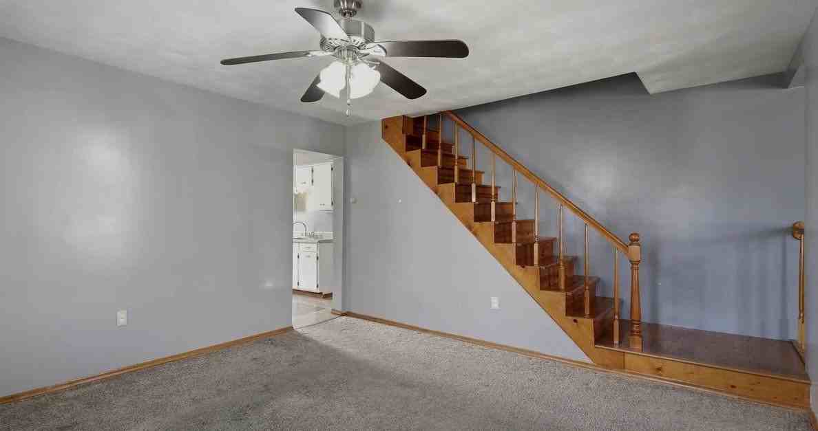 14 Gregory St - Photo 2 of 20