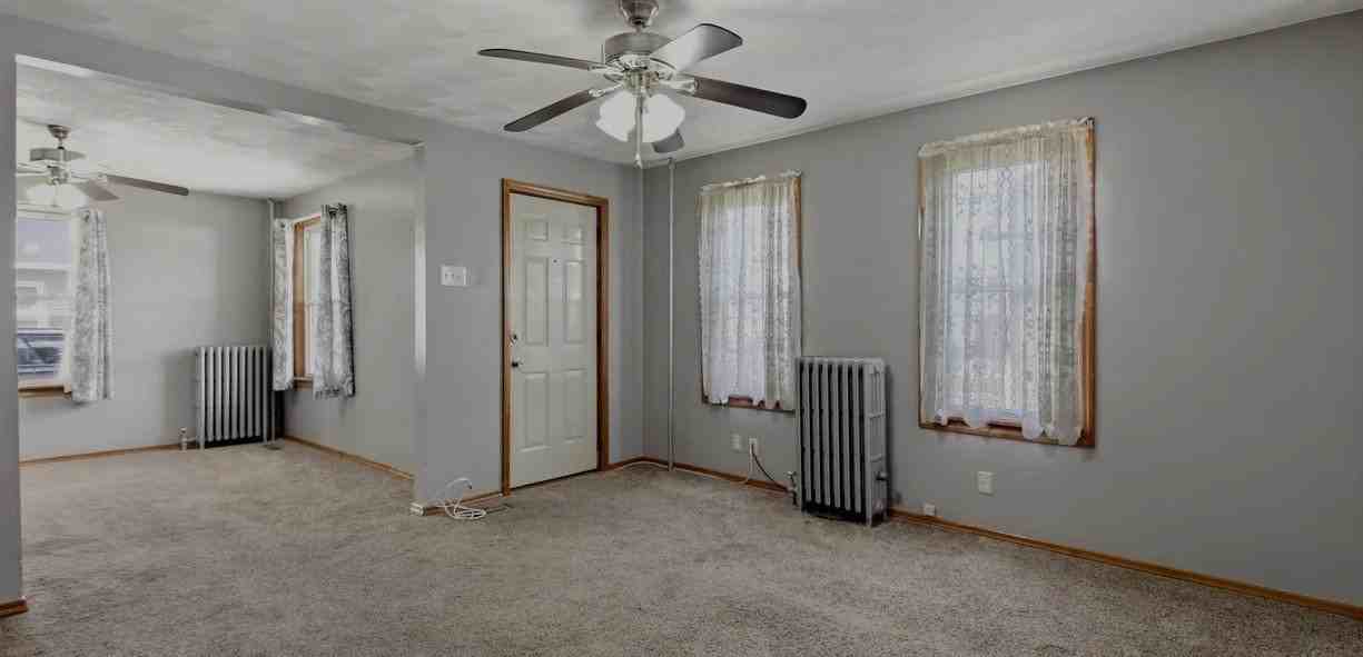 14 Gregory St - Photo 4 of 20