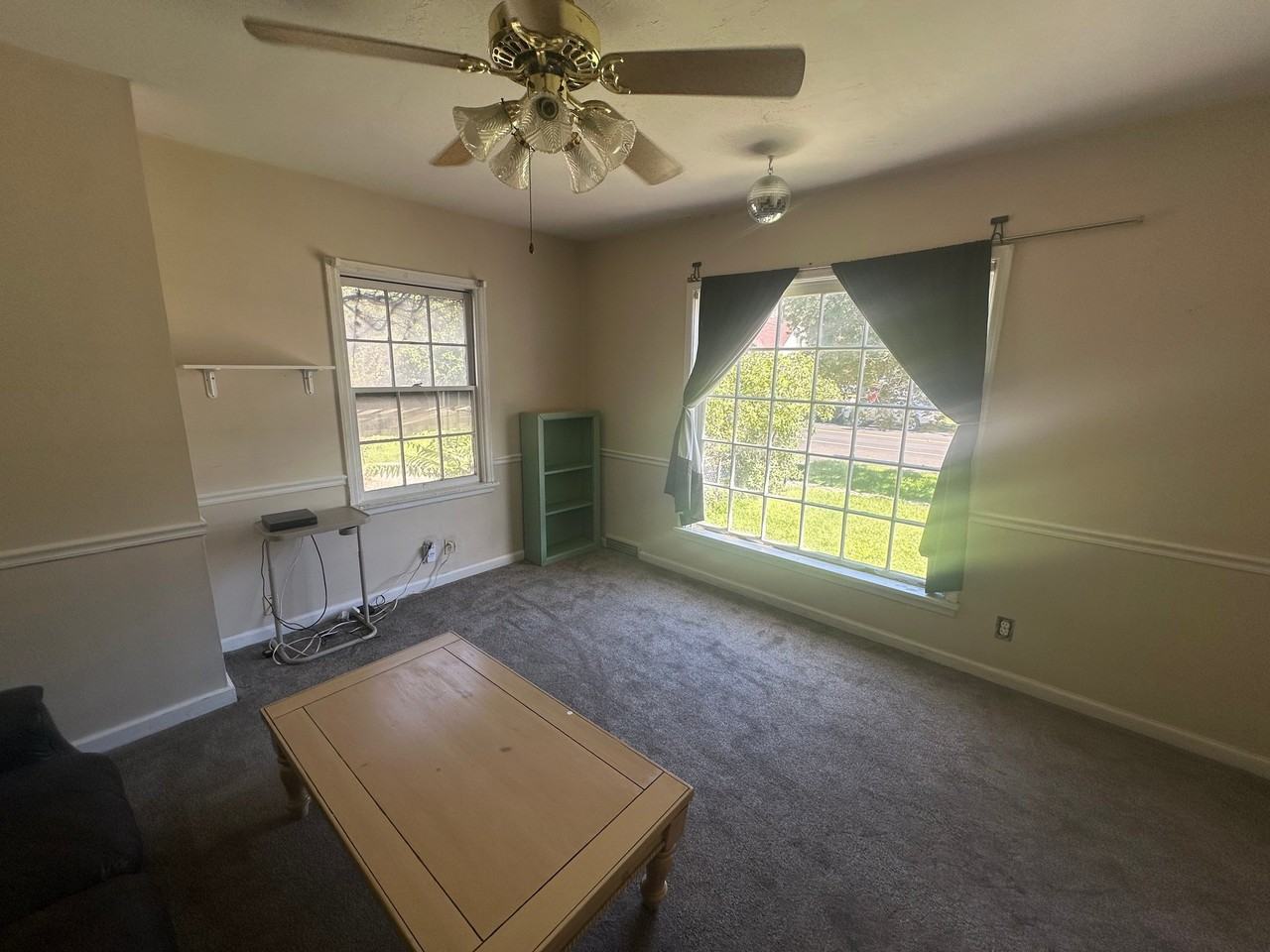 235 Ne - Photo 2 of 17