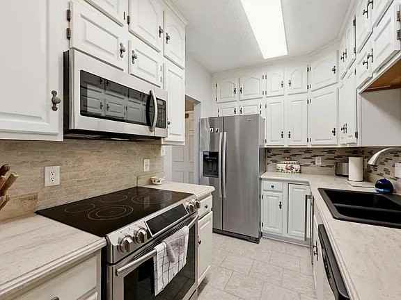 110 Winding Way #24 - Photo 3 of 18