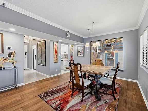 110 Winding Way #24 - Photo 5 of 18