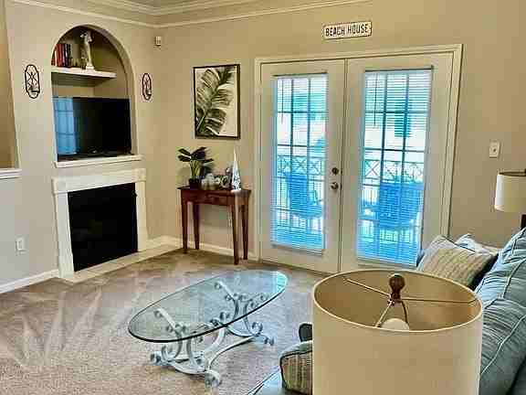 2252 Beach Dr #21 - Photo 2 of 18