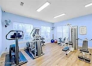 2252 Beach Dr #21 - Photo 3 of 18