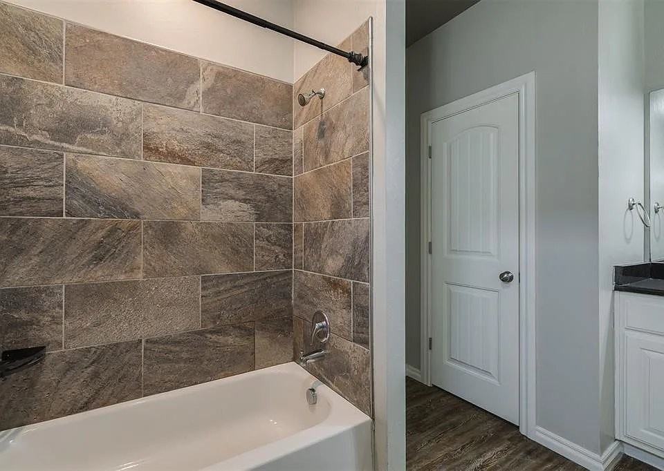 1026 Sw 91st St #31 - Photo 2 of 14