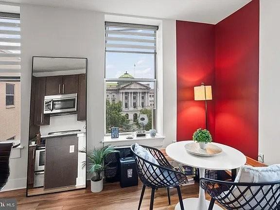 231 State St #20 - Photo 2 of 16