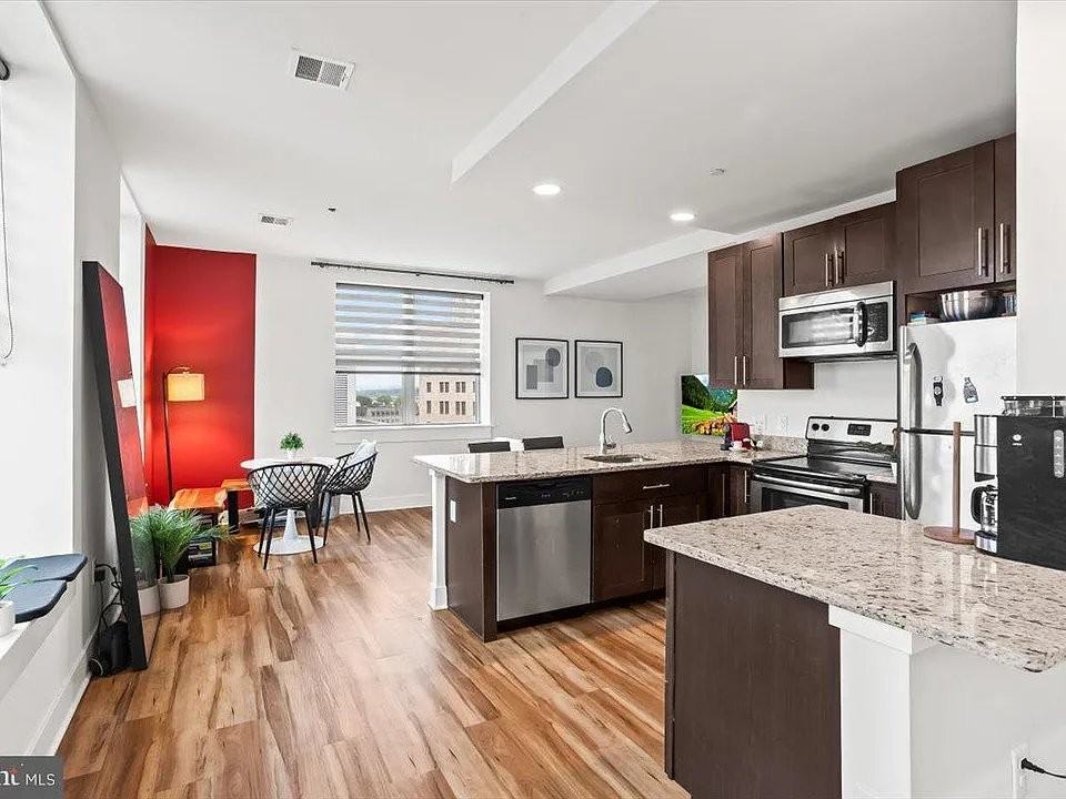 231 State St #20 - Photo 4 of 16