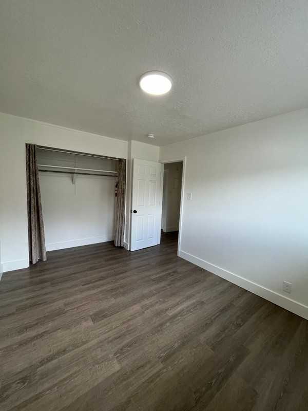 382 E Mansfield Ave #1 - Photo 3 of 6