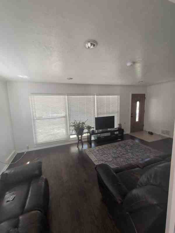 3608 Tyler Ave #1 - Photo 4 of 12