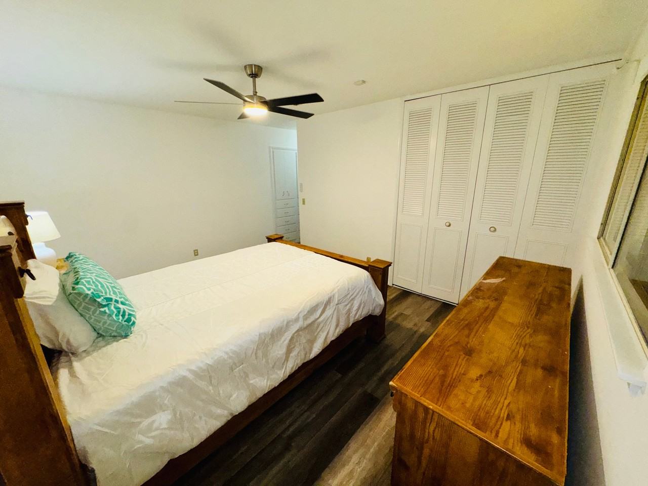 5618 Sir Gareth Dr - Photo 3 of 8