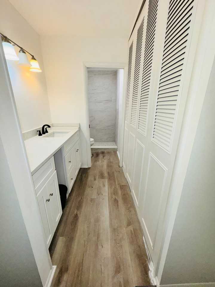 5618 Sir Gareth Dr - Photo 6 of 8