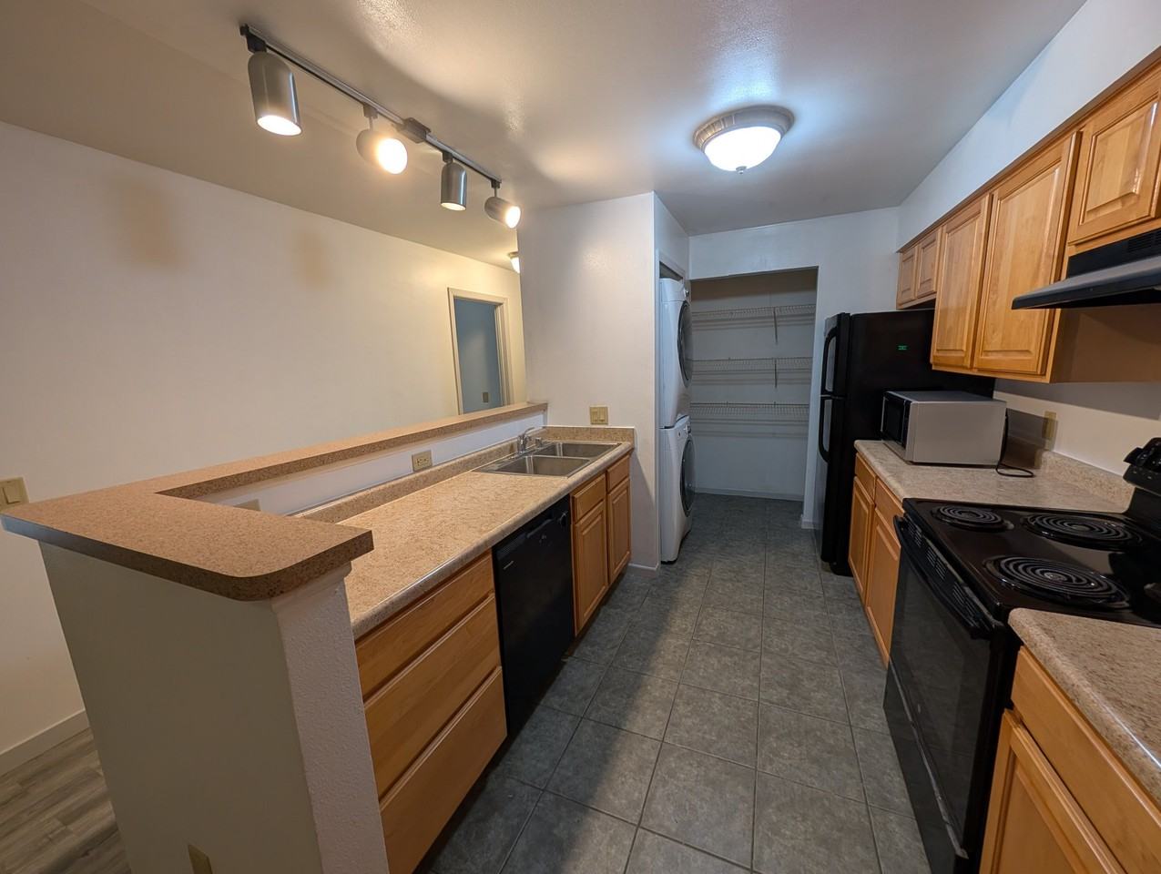 1144 Morraine View Dr #205 - Photo 3 of 12
